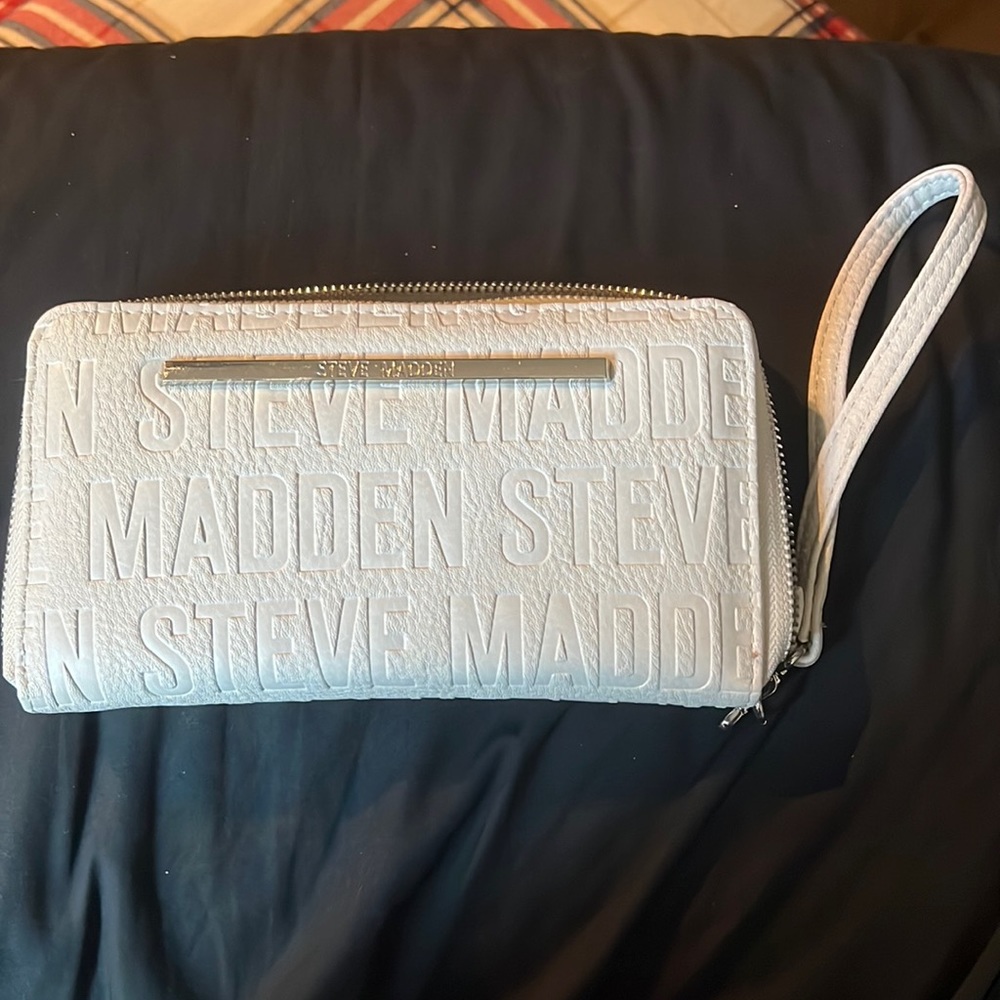 Steve Madden wallet